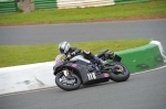 Mallory-park-Leicestershire;Mallory-park-photographs;Motorcycle-action-photographs;Trackday-digital-images;event-digital-images;eventdigitalimages;mallory-park;no-limits-trackday;peter-wileman-photography;trackday;trackday-photos