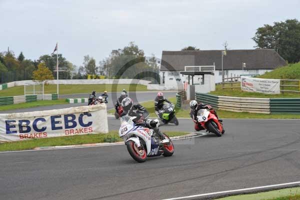 Mallory park Leicestershire;Mallory park photographs;Motorcycle action photographs;Trackday digital images;event digital images;eventdigitalimages;mallory park;no limits trackday;peter wileman photography;trackday;trackday photos