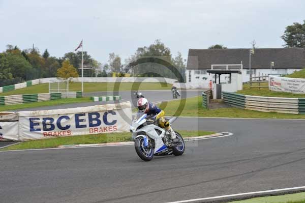 Mallory park Leicestershire;Mallory park photographs;Motorcycle action photographs;Trackday digital images;event digital images;eventdigitalimages;mallory park;no limits trackday;peter wileman photography;trackday;trackday photos