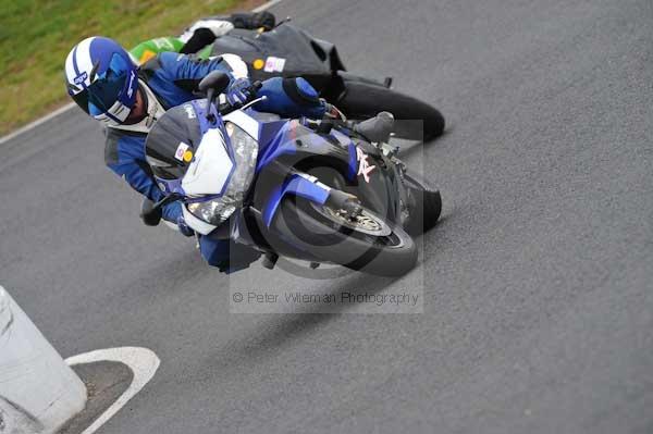 Mallory park Leicestershire;Mallory park photographs;Motorcycle action photographs;Trackday digital images;event digital images;eventdigitalimages;mallory park;no limits trackday;peter wileman photography;trackday;trackday photos