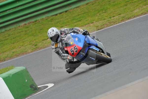 Mallory park Leicestershire;Mallory park photographs;Motorcycle action photographs;Trackday digital images;event digital images;eventdigitalimages;mallory park;no limits trackday;peter wileman photography;trackday;trackday photos