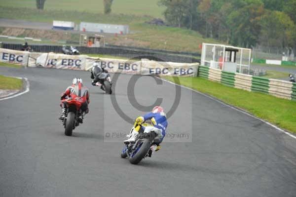 Mallory park Leicestershire;Mallory park photographs;Motorcycle action photographs;Trackday digital images;event digital images;eventdigitalimages;mallory park;no limits trackday;peter wileman photography;trackday;trackday photos