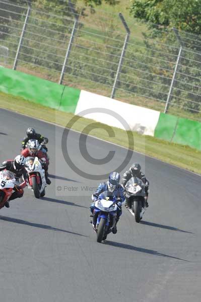 Mallory park Leicestershire;Mallory park photographs;Motorcycle action photographs;Trackday digital images;event digital images;eventdigitalimages;mallory park;no limits trackday;peter wileman photography;trackday;trackday photos