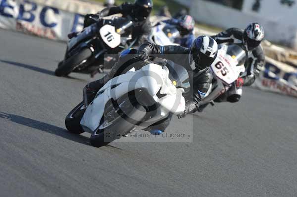 Mallory park Leicestershire;Mallory park photographs;Motorcycle action photographs;Trackday digital images;event digital images;eventdigitalimages;mallory park;no limits trackday;peter wileman photography;trackday;trackday photos