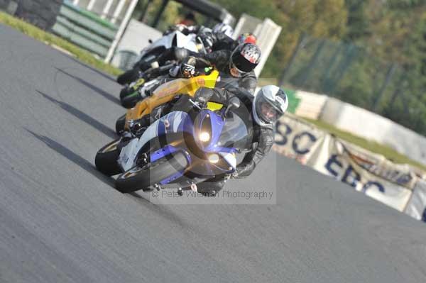 Mallory park Leicestershire;Mallory park photographs;Motorcycle action photographs;Trackday digital images;event digital images;eventdigitalimages;mallory park;no limits trackday;peter wileman photography;trackday;trackday photos