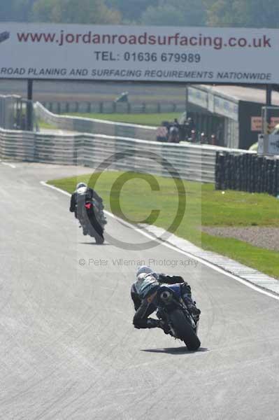 Mallory park Leicestershire;Mallory park photographs;Motorcycle action photographs;Trackday digital images;event digital images;eventdigitalimages;mallory park;no limits trackday;peter wileman photography;trackday;trackday photos