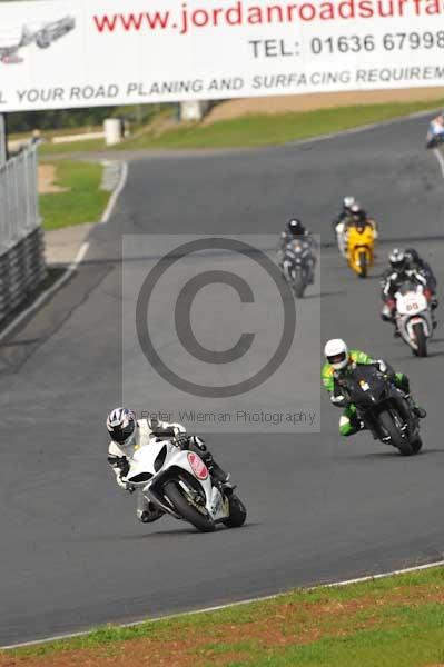 Mallory park Leicestershire;Mallory park photographs;Motorcycle action photographs;Trackday digital images;event digital images;eventdigitalimages;mallory park;no limits trackday;peter wileman photography;trackday;trackday photos