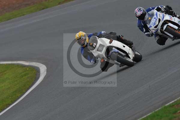 Mallory park Leicestershire;Mallory park photographs;Motorcycle action photographs;Trackday digital images;event digital images;eventdigitalimages;mallory park;no limits trackday;peter wileman photography;trackday;trackday photos