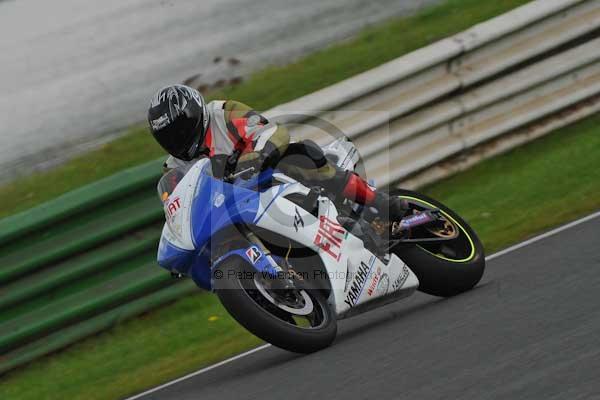 Mallory park Leicestershire;Mallory park photographs;Motorcycle action photographs;Trackday digital images;event digital images;eventdigitalimages;mallory park;no limits trackday;peter wileman photography;trackday;trackday photos