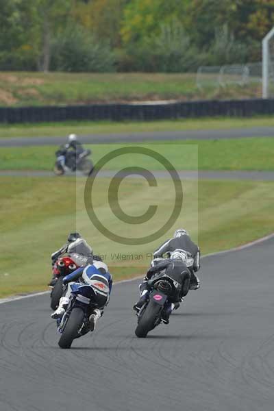 Mallory park Leicestershire;Mallory park photographs;Motorcycle action photographs;Trackday digital images;event digital images;eventdigitalimages;mallory park;no limits trackday;peter wileman photography;trackday;trackday photos