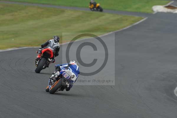 Mallory park Leicestershire;Mallory park photographs;Motorcycle action photographs;Trackday digital images;event digital images;eventdigitalimages;mallory park;no limits trackday;peter wileman photography;trackday;trackday photos