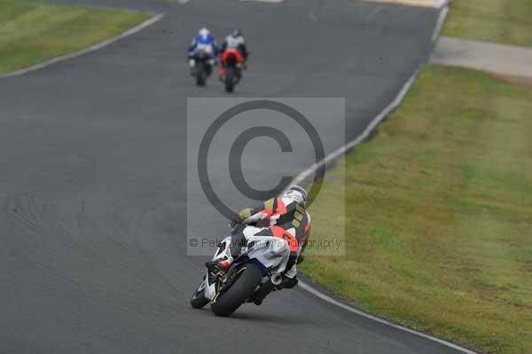 Mallory park Leicestershire;Mallory park photographs;Motorcycle action photographs;Trackday digital images;event digital images;eventdigitalimages;mallory park;no limits trackday;peter wileman photography;trackday;trackday photos