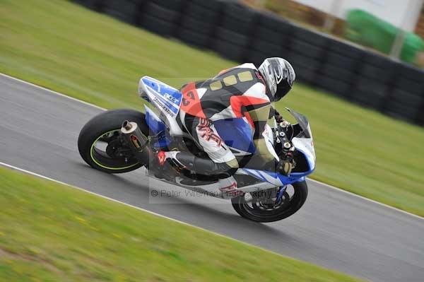 Mallory park Leicestershire;Mallory park photographs;Motorcycle action photographs;Trackday digital images;event digital images;eventdigitalimages;mallory park;no limits trackday;peter wileman photography;trackday;trackday photos