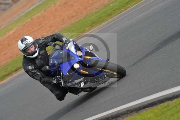 Mallory park Leicestershire;Mallory park photographs;Motorcycle action photographs;Trackday digital images;event digital images;eventdigitalimages;mallory park;no limits trackday;peter wileman photography;trackday;trackday photos