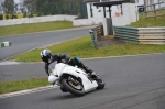 Mallory-park-Leicestershire;Mallory-park-photographs;Motorcycle-action-photographs;Trackday-digital-images;event-digital-images;eventdigitalimages;mallory-park;no-limits-trackday;peter-wileman-photography;trackday;trackday-photos