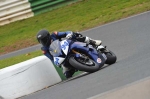 Mallory-park-Leicestershire;Mallory-park-photographs;Motorcycle-action-photographs;Trackday-digital-images;event-digital-images;eventdigitalimages;mallory-park;no-limits-trackday;peter-wileman-photography;trackday;trackday-photos