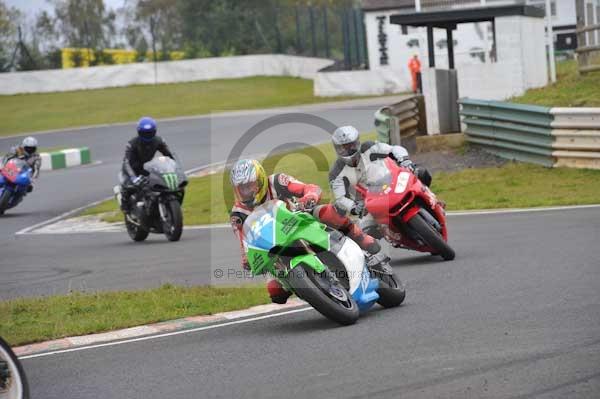 Mallory park Leicestershire;Mallory park photographs;Motorcycle action photographs;Trackday digital images;event digital images;eventdigitalimages;mallory park;no limits trackday;peter wileman photography;trackday;trackday photos