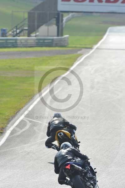 Mallory park Leicestershire;Mallory park photographs;Motorcycle action photographs;Trackday digital images;event digital images;eventdigitalimages;mallory park;no limits trackday;peter wileman photography;trackday;trackday photos