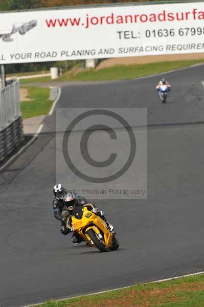 Mallory park Leicestershire;Mallory park photographs;Motorcycle action photographs;Trackday digital images;event digital images;eventdigitalimages;mallory park;no limits trackday;peter wileman photography;trackday;trackday photos