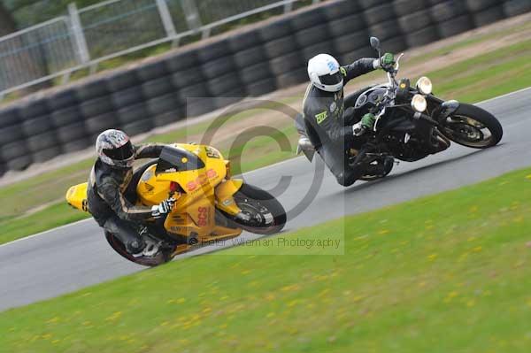 Mallory park Leicestershire;Mallory park photographs;Motorcycle action photographs;Trackday digital images;event digital images;eventdigitalimages;mallory park;no limits trackday;peter wileman photography;trackday;trackday photos