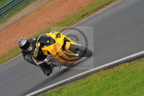 Mallory park Leicestershire;Mallory park photographs;Motorcycle action photographs;Trackday digital images;event digital images;eventdigitalimages;mallory park;no limits trackday;peter wileman photography;trackday;trackday photos