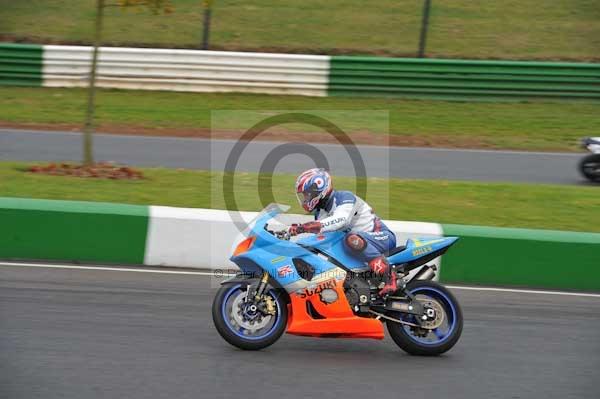 Mallory park Leicestershire;Mallory park photographs;Motorcycle action photographs;Trackday digital images;event digital images;eventdigitalimages;mallory park;no limits trackday;peter wileman photography;trackday;trackday photos