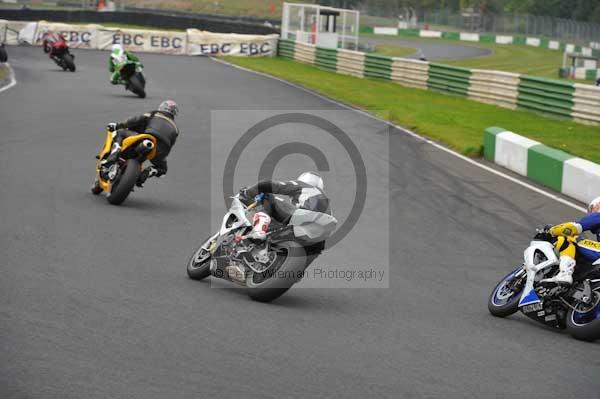 Mallory park Leicestershire;Mallory park photographs;Motorcycle action photographs;Trackday digital images;event digital images;eventdigitalimages;mallory park;no limits trackday;peter wileman photography;trackday;trackday photos