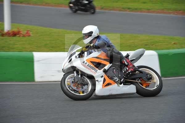 Mallory park Leicestershire;Mallory park photographs;Motorcycle action photographs;Trackday digital images;event digital images;eventdigitalimages;mallory park;no limits trackday;peter wileman photography;trackday;trackday photos