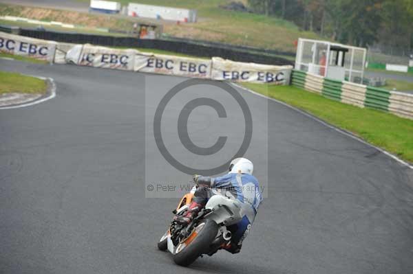 Mallory park Leicestershire;Mallory park photographs;Motorcycle action photographs;Trackday digital images;event digital images;eventdigitalimages;mallory park;no limits trackday;peter wileman photography;trackday;trackday photos