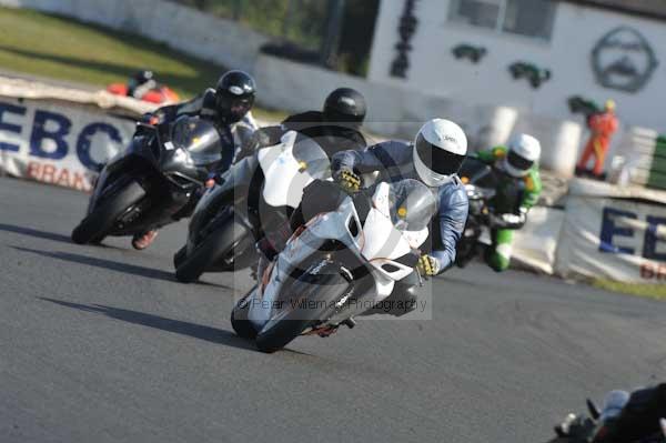 Mallory park Leicestershire;Mallory park photographs;Motorcycle action photographs;Trackday digital images;event digital images;eventdigitalimages;mallory park;no limits trackday;peter wileman photography;trackday;trackday photos