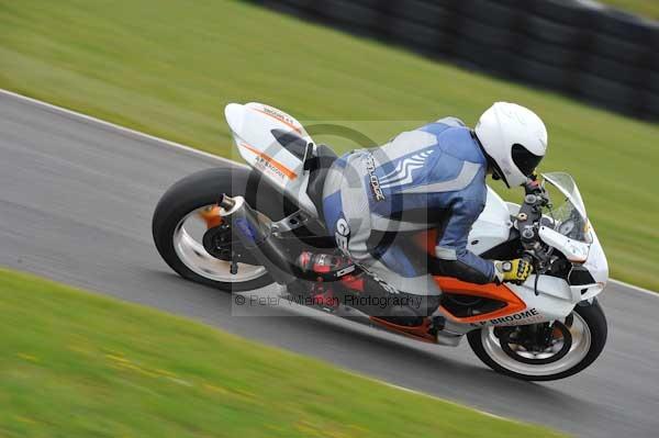 Mallory park Leicestershire;Mallory park photographs;Motorcycle action photographs;Trackday digital images;event digital images;eventdigitalimages;mallory park;no limits trackday;peter wileman photography;trackday;trackday photos