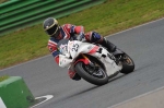 Mallory-park-Leicestershire;Mallory-park-photographs;Motorcycle-action-photographs;Trackday-digital-images;event-digital-images;eventdigitalimages;mallory-park;no-limits-trackday;peter-wileman-photography;trackday;trackday-photos