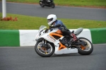 Mallory-park-Leicestershire;Mallory-park-photographs;Motorcycle-action-photographs;Trackday-digital-images;event-digital-images;eventdigitalimages;mallory-park;no-limits-trackday;peter-wileman-photography;trackday;trackday-photos