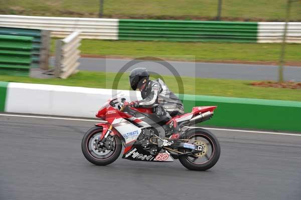 Mallory park Leicestershire;Mallory park photographs;Motorcycle action photographs;Trackday digital images;event digital images;eventdigitalimages;mallory park;no limits trackday;peter wileman photography;trackday;trackday photos