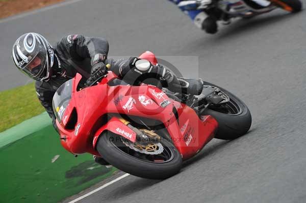 Mallory park Leicestershire;Mallory park photographs;Motorcycle action photographs;Trackday digital images;event digital images;eventdigitalimages;mallory park;no limits trackday;peter wileman photography;trackday;trackday photos