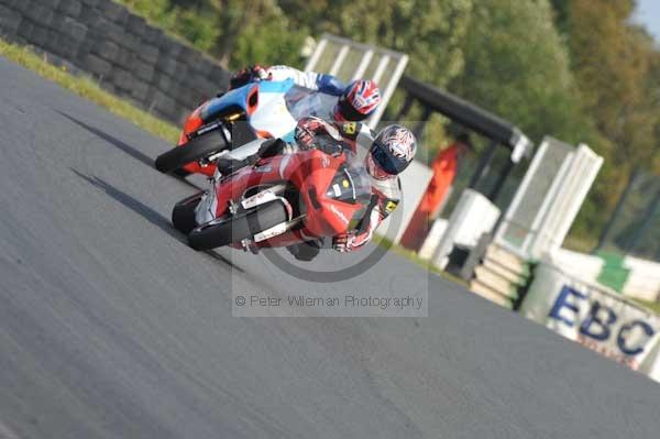 Mallory park Leicestershire;Mallory park photographs;Motorcycle action photographs;Trackday digital images;event digital images;eventdigitalimages;mallory park;no limits trackday;peter wileman photography;trackday;trackday photos