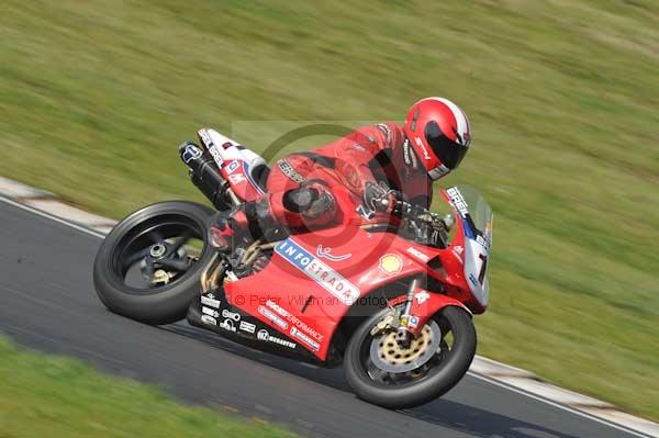 Mallory park Leicestershire;Mallory park photographs;Motorcycle action photographs;Trackday digital images;event digital images;eventdigitalimages;mallory park;no limits trackday;peter wileman photography;trackday;trackday photos