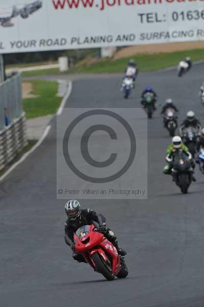 Mallory park Leicestershire;Mallory park photographs;Motorcycle action photographs;Trackday digital images;event digital images;eventdigitalimages;mallory park;no limits trackday;peter wileman photography;trackday;trackday photos