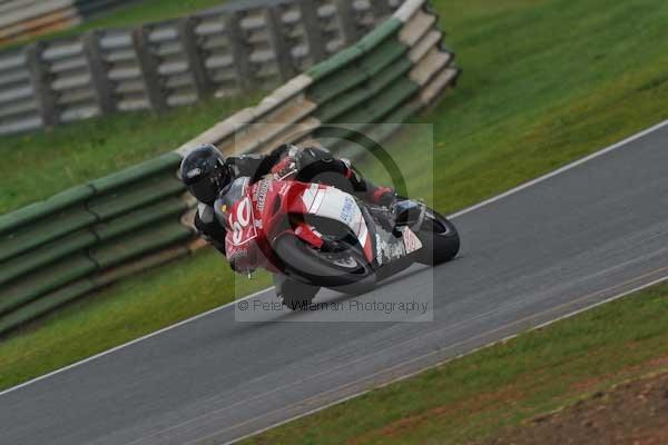 Mallory park Leicestershire;Mallory park photographs;Motorcycle action photographs;Trackday digital images;event digital images;eventdigitalimages;mallory park;no limits trackday;peter wileman photography;trackday;trackday photos