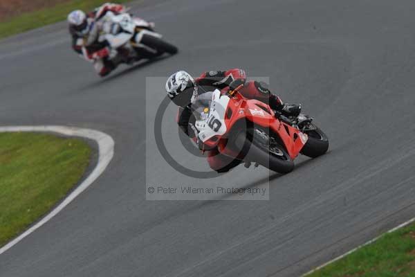 Mallory park Leicestershire;Mallory park photographs;Motorcycle action photographs;Trackday digital images;event digital images;eventdigitalimages;mallory park;no limits trackday;peter wileman photography;trackday;trackday photos