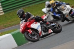 Mallory-park-Leicestershire;Mallory-park-photographs;Motorcycle-action-photographs;Trackday-digital-images;event-digital-images;eventdigitalimages;mallory-park;no-limits-trackday;peter-wileman-photography;trackday;trackday-photos