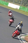 Mallory-park-Leicestershire;Mallory-park-photographs;Motorcycle-action-photographs;Trackday-digital-images;event-digital-images;eventdigitalimages;mallory-park;no-limits-trackday;peter-wileman-photography;trackday;trackday-photos