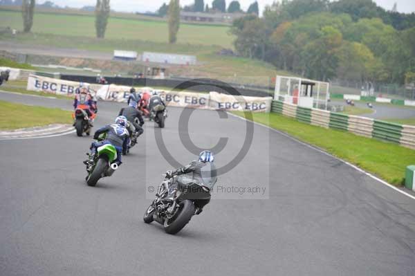 Mallory park Leicestershire;Mallory park photographs;Motorcycle action photographs;Trackday digital images;event digital images;eventdigitalimages;mallory park;no limits trackday;peter wileman photography;trackday;trackday photos