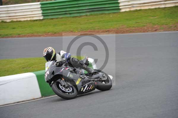 Mallory park Leicestershire;Mallory park photographs;Motorcycle action photographs;Trackday digital images;event digital images;eventdigitalimages;mallory park;no limits trackday;peter wileman photography;trackday;trackday photos