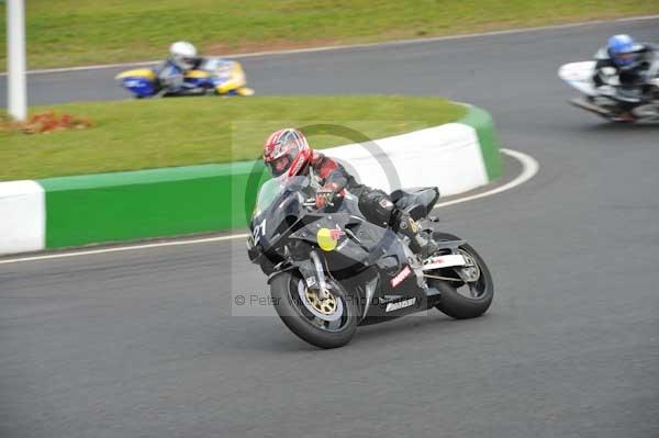 Mallory park Leicestershire;Mallory park photographs;Motorcycle action photographs;Trackday digital images;event digital images;eventdigitalimages;mallory park;no limits trackday;peter wileman photography;trackday;trackday photos