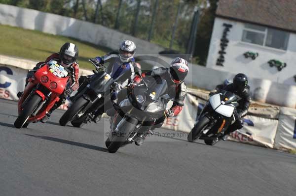 Mallory park Leicestershire;Mallory park photographs;Motorcycle action photographs;Trackday digital images;event digital images;eventdigitalimages;mallory park;no limits trackday;peter wileman photography;trackday;trackday photos