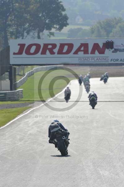 Mallory park Leicestershire;Mallory park photographs;Motorcycle action photographs;Trackday digital images;event digital images;eventdigitalimages;mallory park;no limits trackday;peter wileman photography;trackday;trackday photos