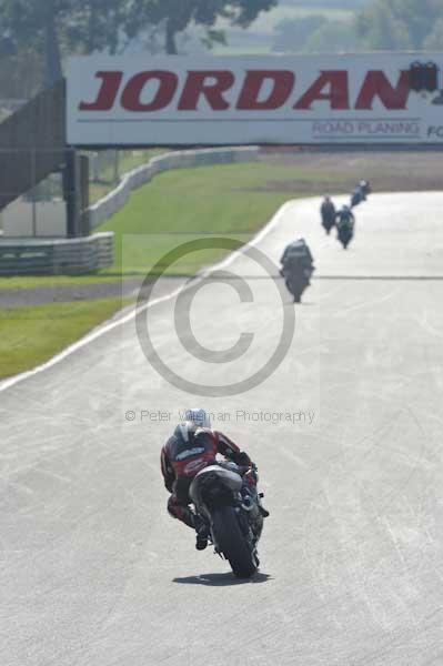 Mallory park Leicestershire;Mallory park photographs;Motorcycle action photographs;Trackday digital images;event digital images;eventdigitalimages;mallory park;no limits trackday;peter wileman photography;trackday;trackday photos