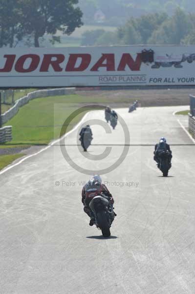 Mallory park Leicestershire;Mallory park photographs;Motorcycle action photographs;Trackday digital images;event digital images;eventdigitalimages;mallory park;no limits trackday;peter wileman photography;trackday;trackday photos