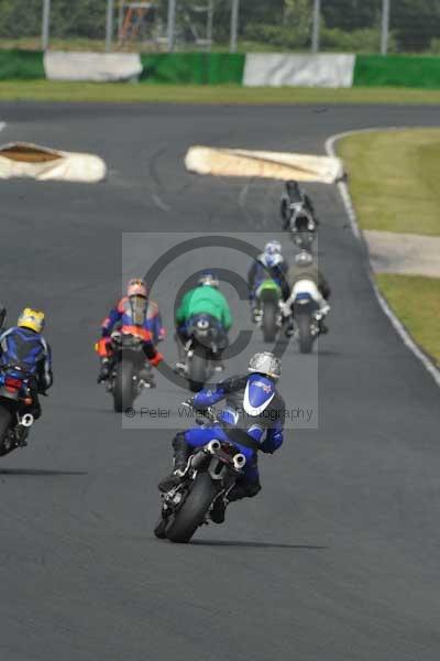 Mallory park Leicestershire;Mallory park photographs;Motorcycle action photographs;Trackday digital images;event digital images;eventdigitalimages;mallory park;no limits trackday;peter wileman photography;trackday;trackday photos